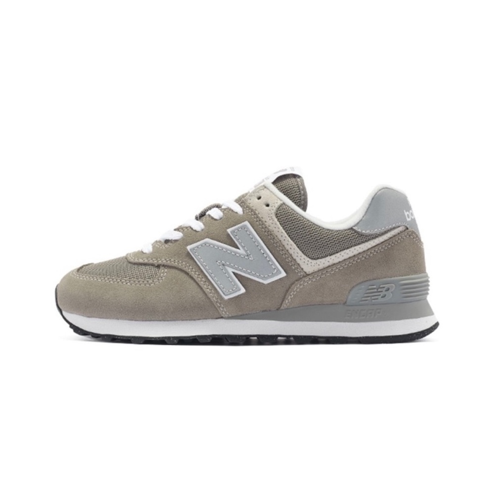 New Balance 574 size 8.5